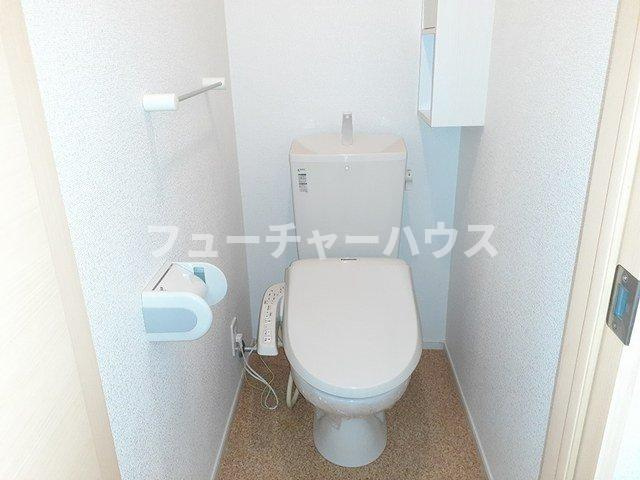パティオスカイ　Ｃのトイレ|落ち着いた色調のトイレです