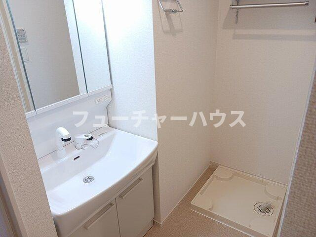 イーストウィン水野Ａの洗面所|広い洗面スペース