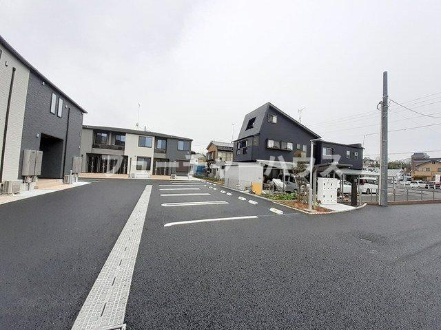 Ｈｏｕｓｅ　Ｌｕｆｔ　Ⅰの駐車場|駐車スペースもあります