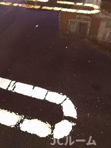 ミニョンアヴェニュールＡの駐車場