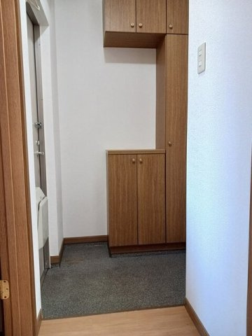 スプリングヒルズⅡの玄関