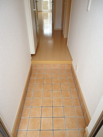ミル　アージュＡの玄関