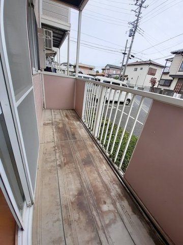 ヒルトップ松山のバルコニー
