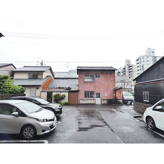 【駐車場】 | ブランメゾン八龍