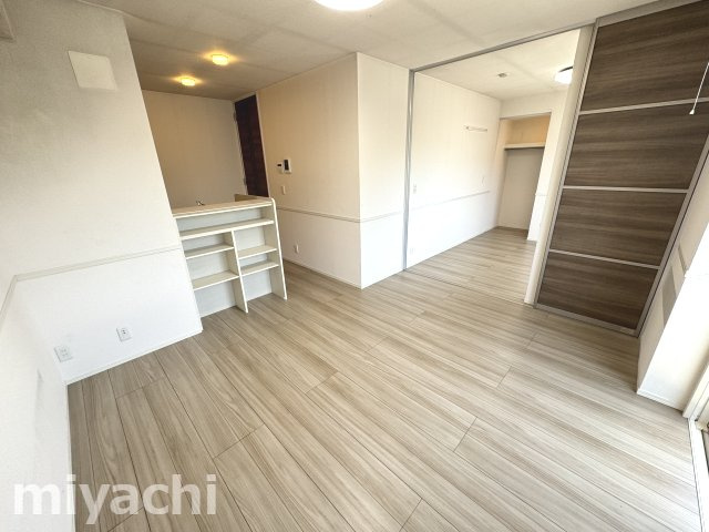 クレスト八万の内装