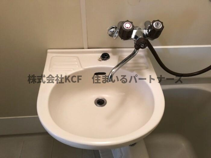 プライマリー花畑駅西の洗面所|スペースが確保できる洗面所です