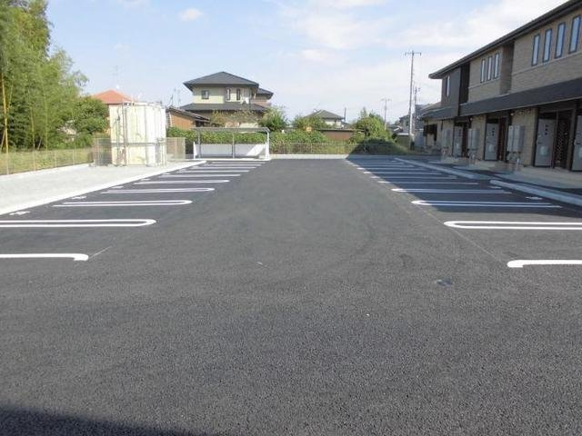 メゾン・ド・アンジュ　Ａの駐車場