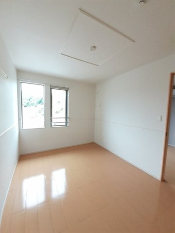 カメリアⅤ　Ｂの内装|明るい室内です