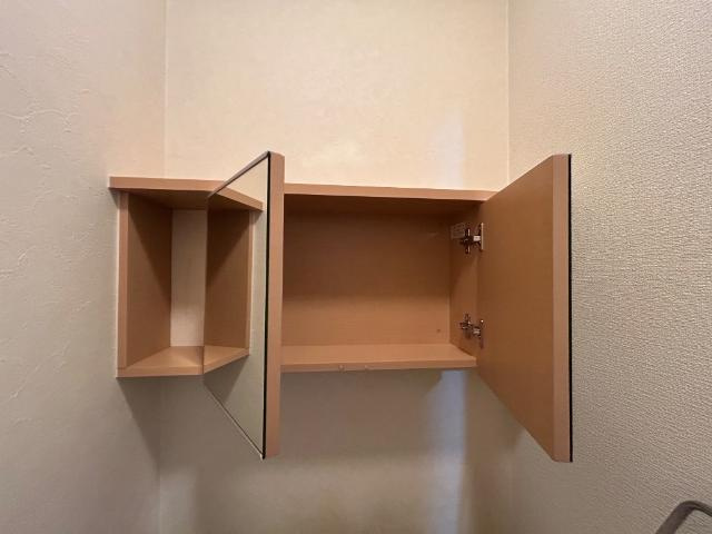 サンモールハイツの収納|トイレ収納
