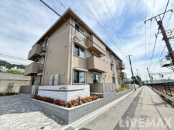 エレナ本山の画像