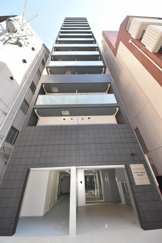 ブリリアントジュネス本町の外観