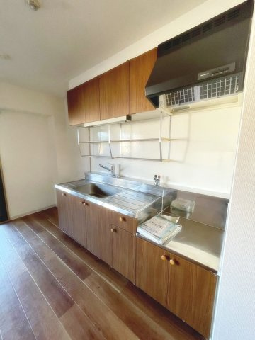 宝塚市山本東３丁目の賃貸マンションのキッチン|キッチンでお料理をお楽しみください