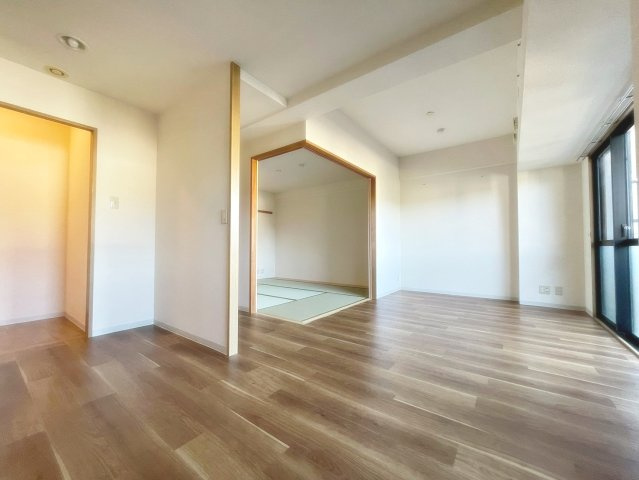 宝塚市山本東３丁目の賃貸マンションの洋室|コンパクトで使いやすい洋室です