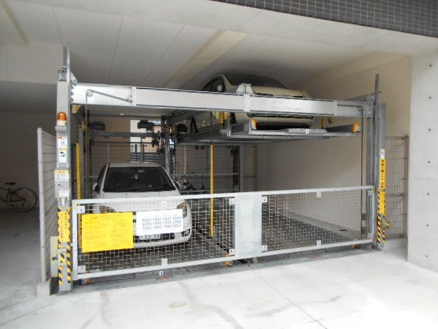 アソシアグロッツォ薬院サウスフィールドの駐車場