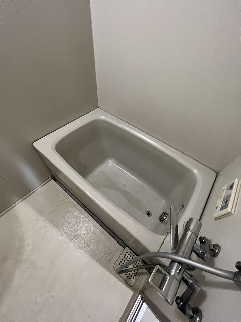 シャトル瑞穂の浴室