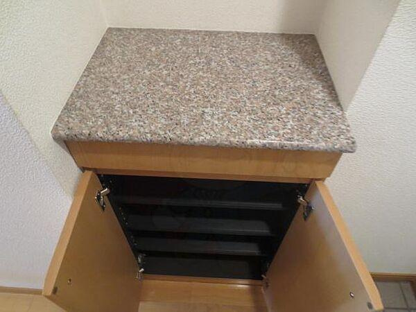 スプリームサカイの収納|同物件別部屋参考写真
