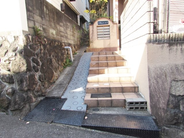 月見山ヒルズのロビー|清潔なロビーです