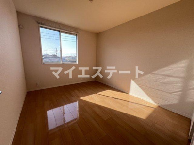 【洋室】 | リバーパークタウンB | 別部屋写真