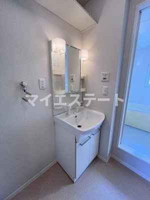 【独立洗面台】 | リバーパークタウンB | 別部屋写真
