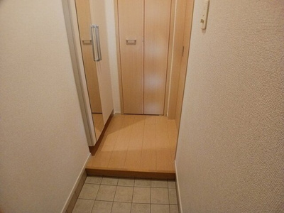 【玄関】 | プロムナード弐番館 | 落ち着いた玄関です