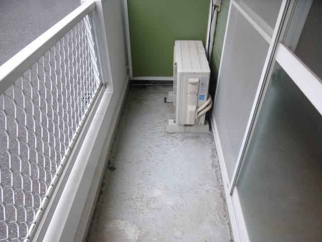 姫路市白浜町宇佐崎北３丁目のハイツのバルコニー
