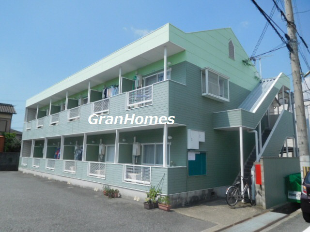 姫路市白浜町宇佐崎北３丁目のハイツ