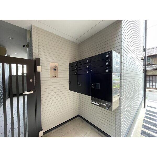 CRASTINE切戸町2丁目(クラスティーネキのエントランス