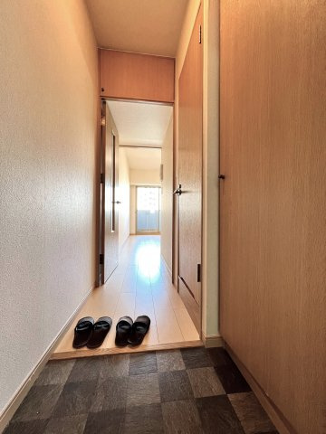 エステート・モア・天神倶楽部の玄関