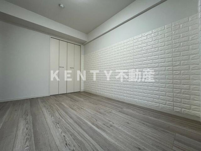 【寝室】 | クレッセント西馬込 | 広くて明るい寝室