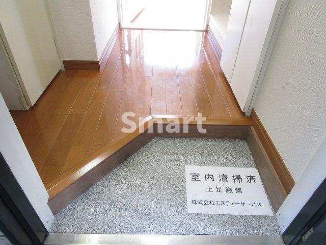 【玄関】 | ルイーズ中野