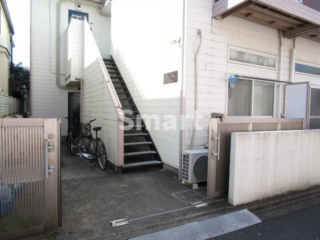 【エントランス】 | ルイーズ中野
