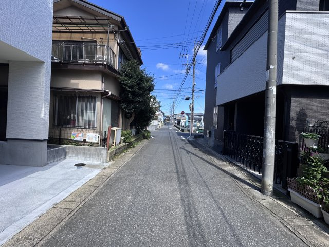 松戸市栄町７丁目新築戸建の前面道路含む現地写真|東側前面道路
