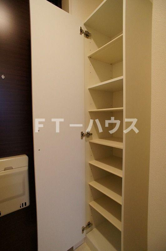 リブリ・船橋の収納