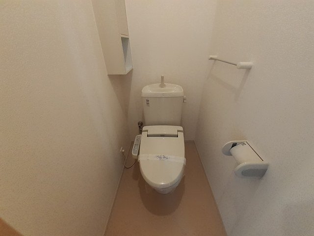 ユーアイハイツ　新家のトイレ|清潔感のあるトイレです