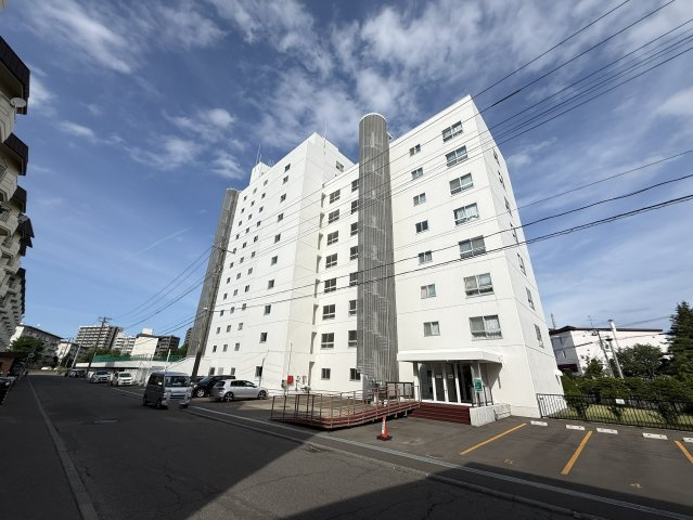 宮の森グランドハイツの外観