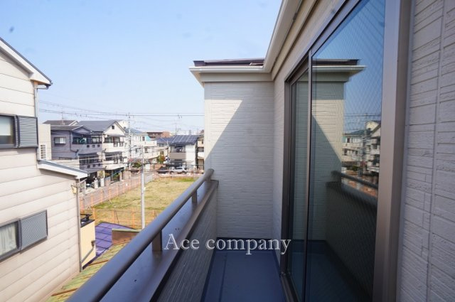 【バルコニー】 | 東大阪市菱屋西1丁目　【1号棟/全2棟】 | 西側のバルコニーです☆