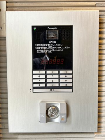 リュクスシティー黄金(リュクスシティーコガネ)のエントランス