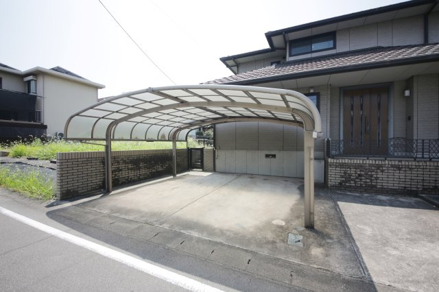 ヤモタス東浦の駐車場