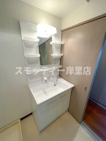 シェーヌパレの独立洗面台