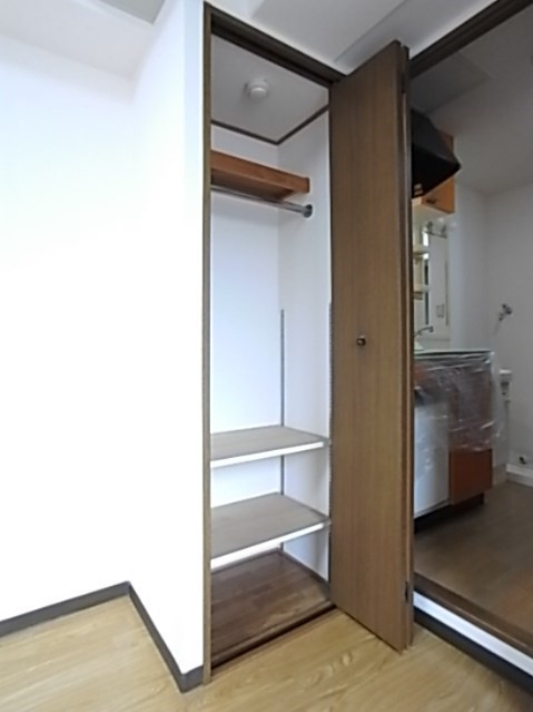 エステムコート神戸西Ⅱの収納