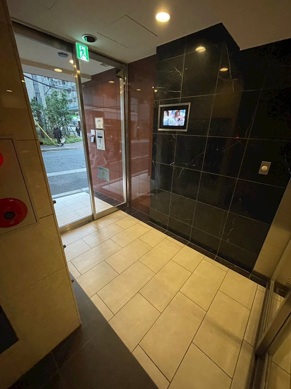 オリエンタル南堀江のロビー