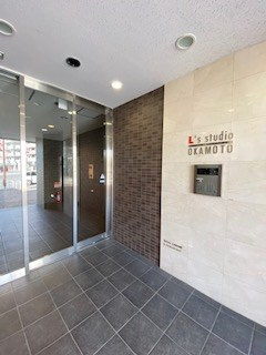 L'sステューディオ岡本のエントランス