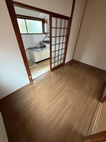 佐本ハイツの居間・リビング
