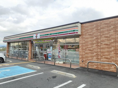 【周辺】 | ハイツシャルマンリコＡ | セブンイレブン橋本河瀬店様まで383m