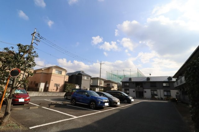 アヴァンティコートの駐車場