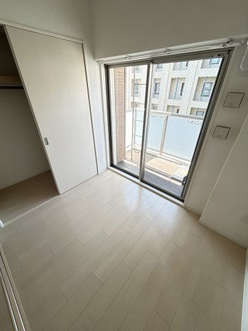 セレニテ神戸元町の寝室