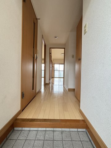 ビエラコート東比恵の玄関
