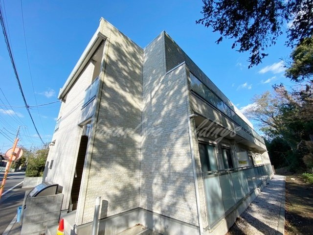 藤沢市下土棚のアパートの外観
