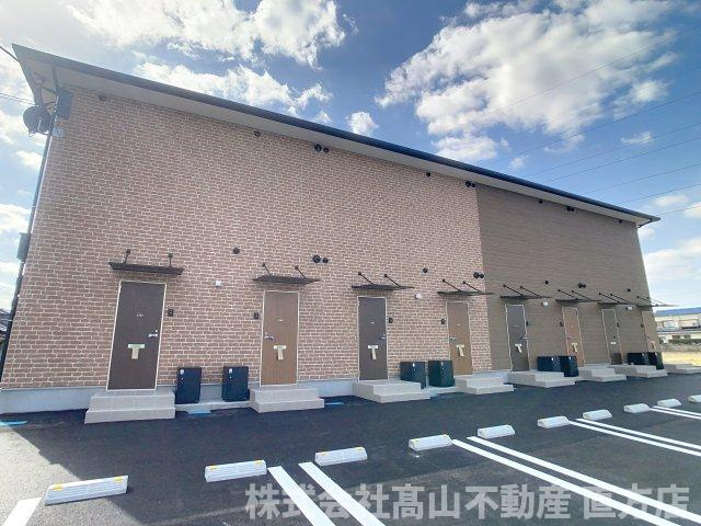 直方市大字感田のアパート