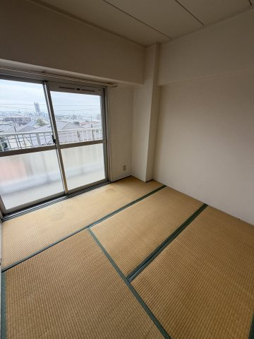 潮見台マンションの和室